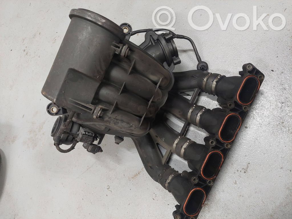 Audi A4 S4 B6 8E 8H Colector de admisión 