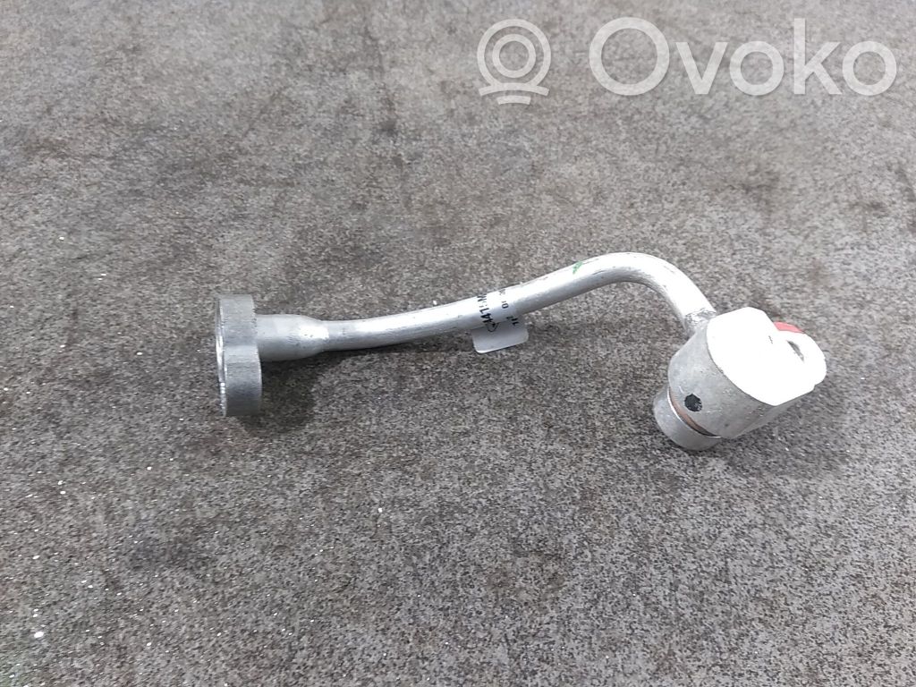 Ilmastointilaitteen putki (A/C)   924415MZ4A,924415MZ4A