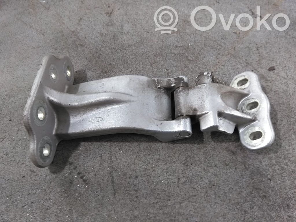 Ford Transit Custom Aizmugurējā pārsega pievilcējs 