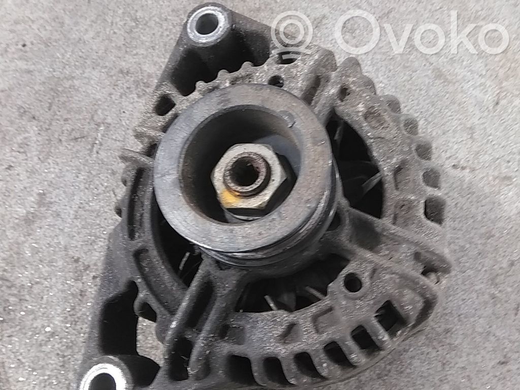 Opel Corsa D Alternador 