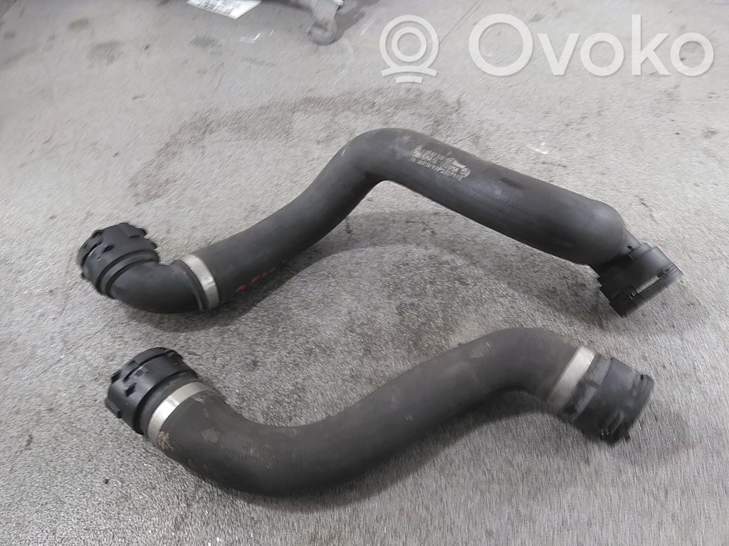 Mercedes-Benz C W205 Tubo flessibile del liquido di raffreddamento del motore
