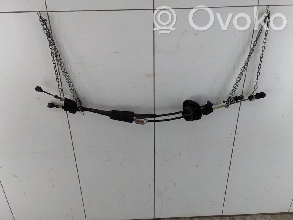 Opel Insignia A Gear shift cable linkage 