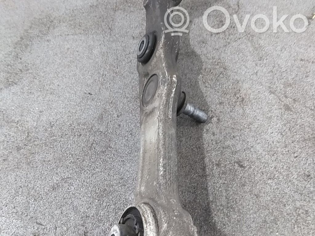 Mercedes-Benz C W205 Brazo de suspensión/horquilla superior delantera 