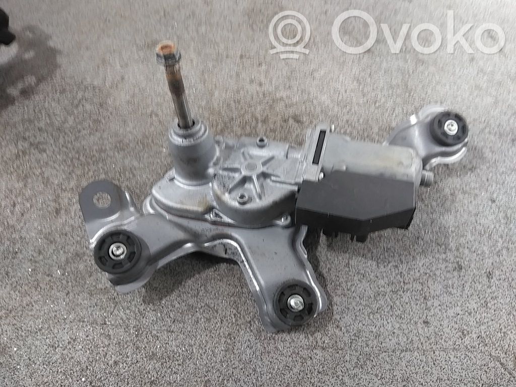Toyota Avensis T270 Moteur d'essuie-glace arrière 
