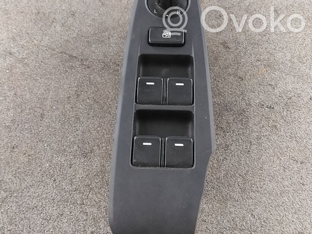 Interruptor del elevalunas eléctrico   GKL266350A