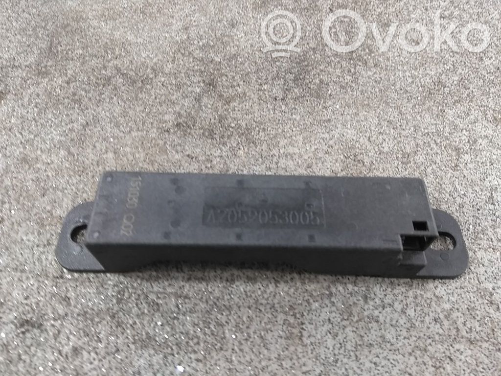 Mercedes-Benz C W205 GPS-pystyantenni 