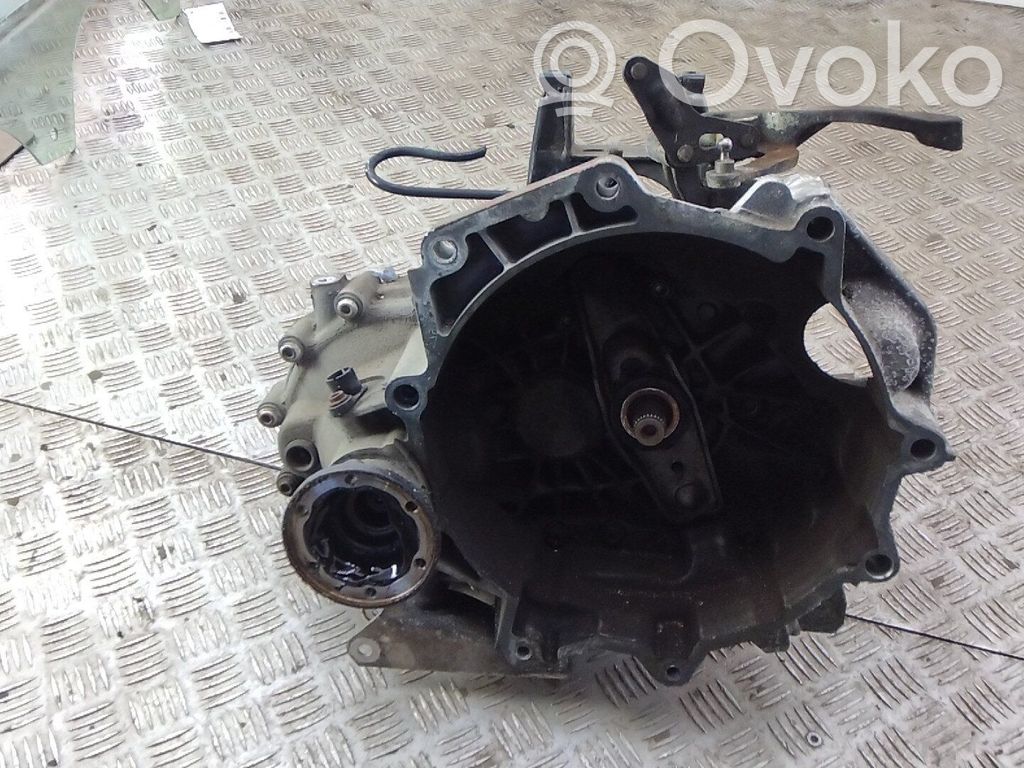 Volkswagen Fox Manualna 5-biegowa skrzynia biegów 