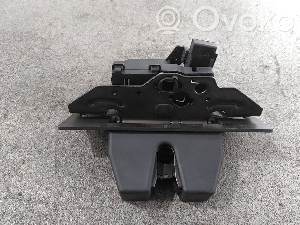 Opel Insignia B Central locking motor 