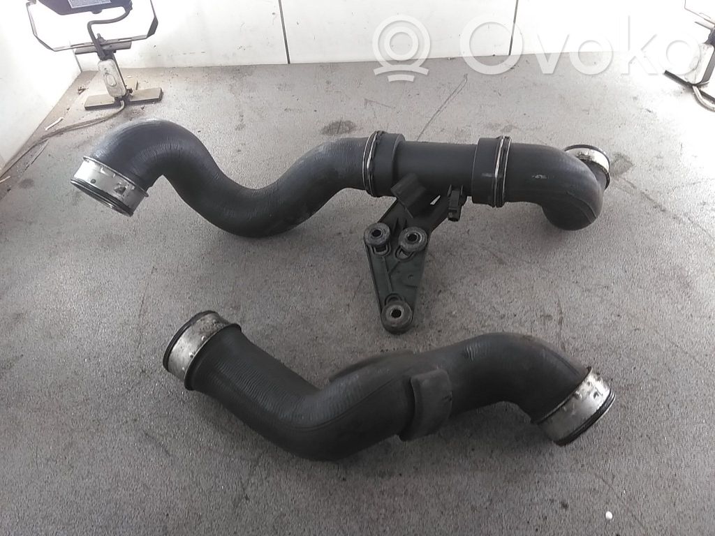 Mercedes-Benz C W203 Tube d'admission de tuyau de refroidisseur intermédiaire 