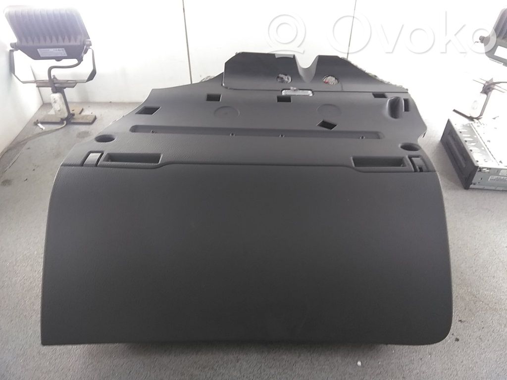 Audi A6 S6 C6 4F Compartimiento/consola central del panel 