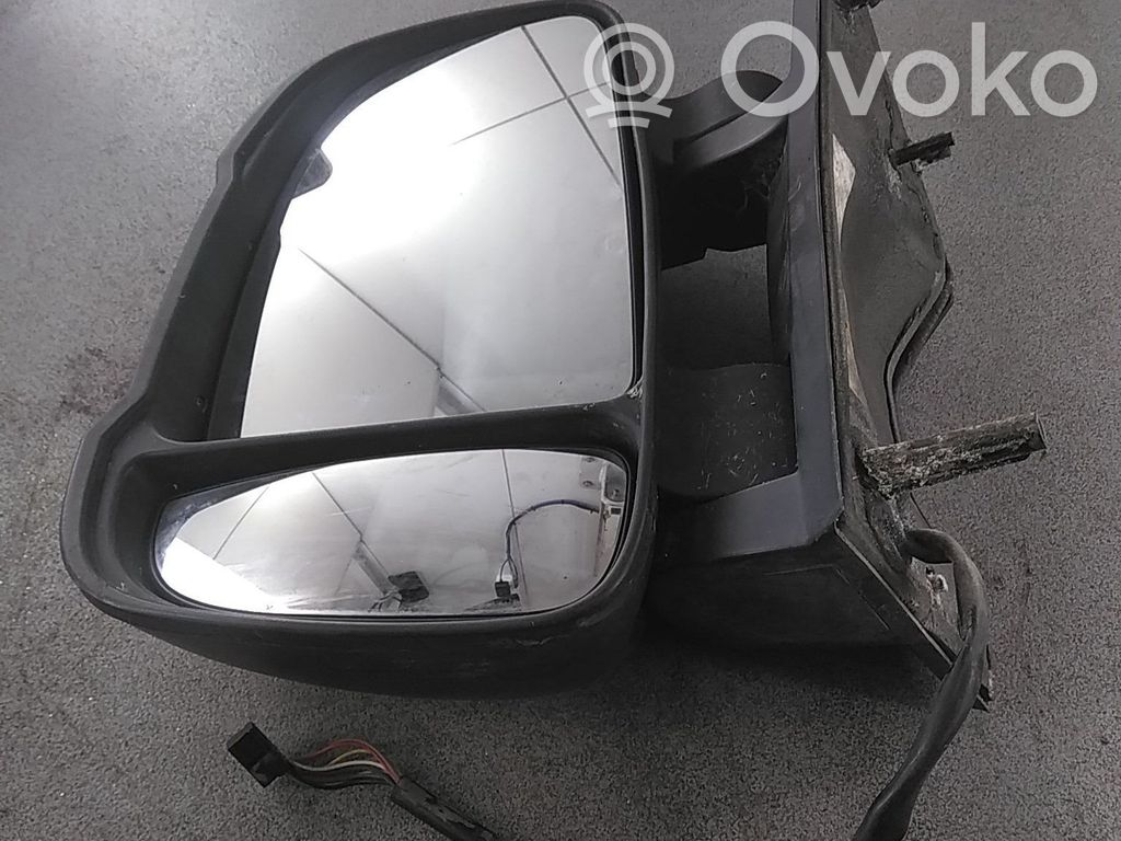 Elektryczne lusterko boczne drzwi przednich   735424423,735661906
