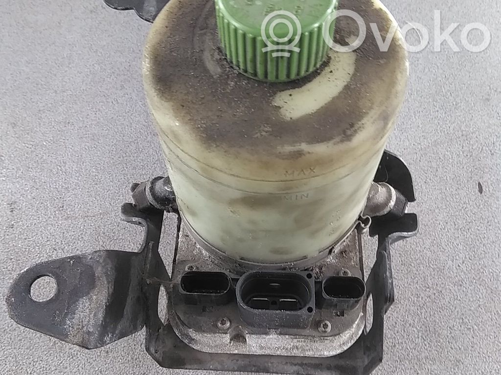 Volkswagen Polo IV 9N3 Ohjaustehostimen pumppu 