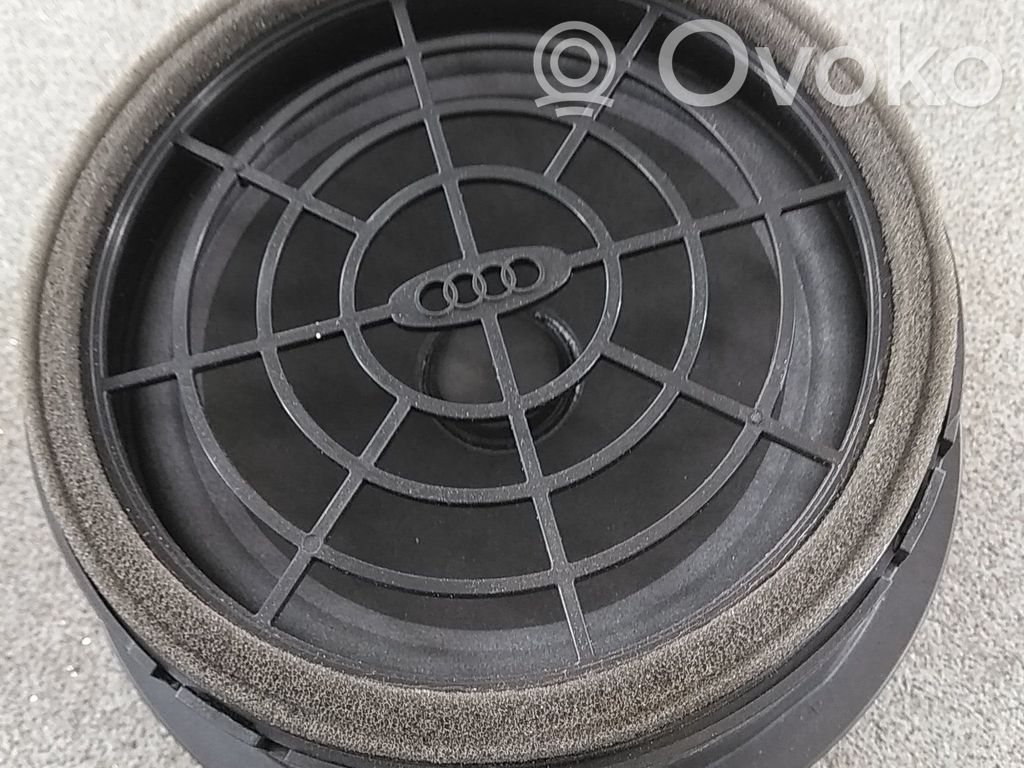 Audi Q5 SQ5 8R Etuoven kaiutin 