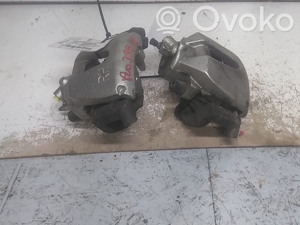 Ford Grand C-MAX Etujarrusatula 