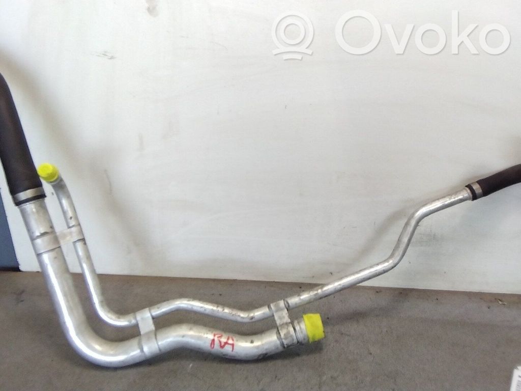Mercedes-Benz Sprinter W907 W910 Tubo flessibile del liquido di raffreddamento del motore