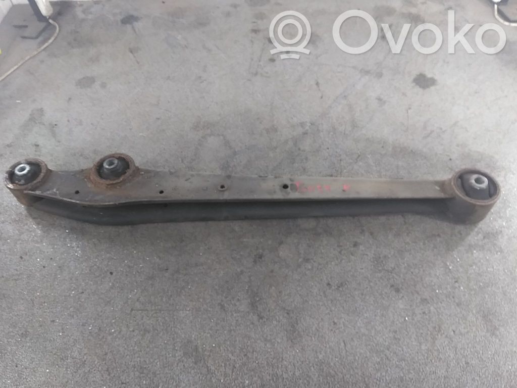 Suzuki Ignis Рычаг 