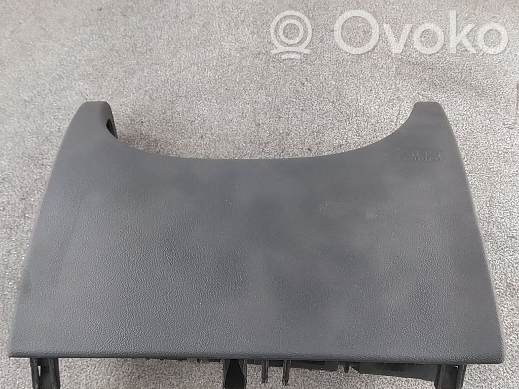 Citroen C5 Keleivio oro pagalvė 
