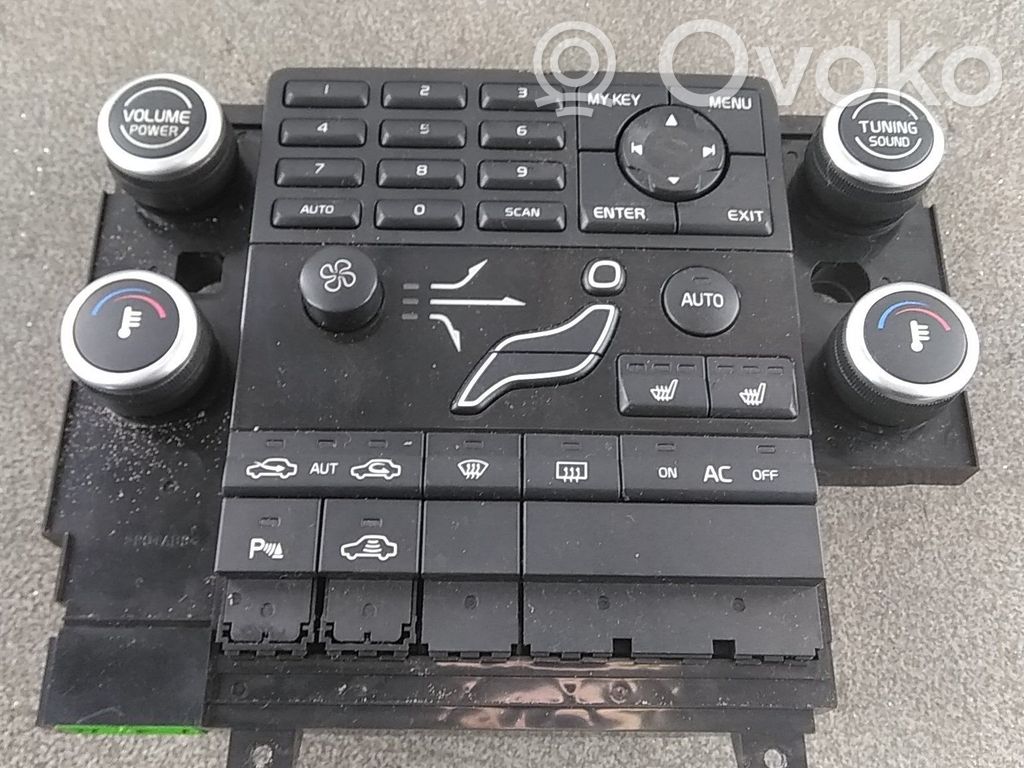 Volvo V70 Climate control unit 