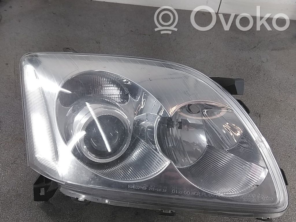 Toyota Avensis T250 Phare frontale