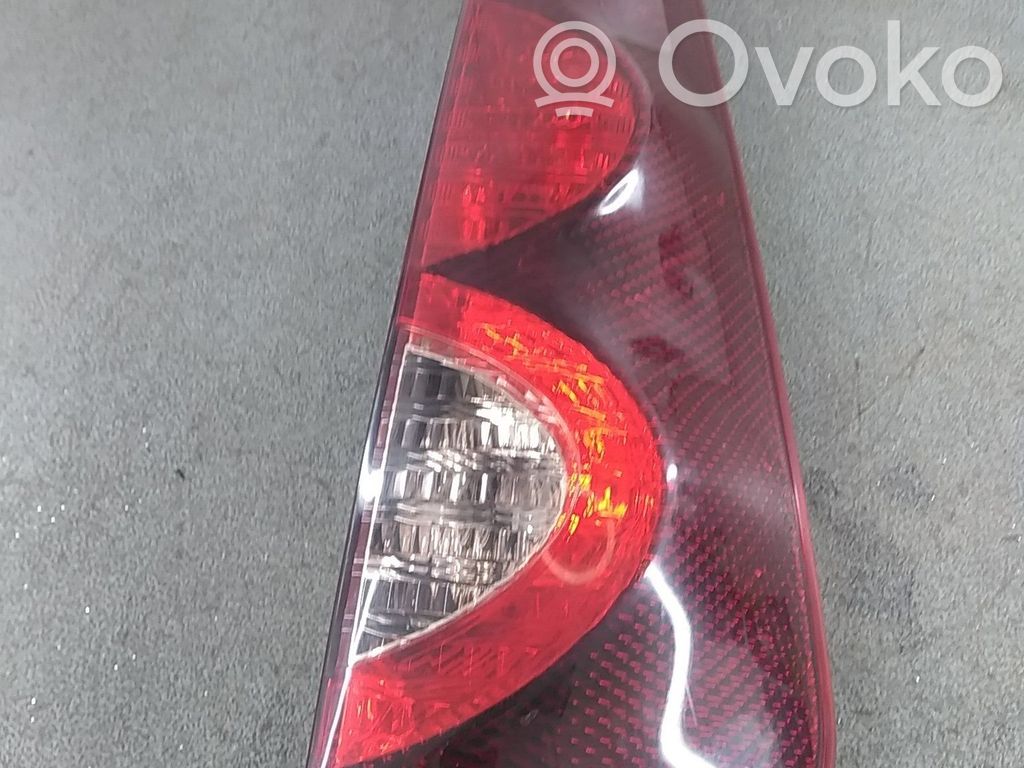 Nissan Note (E11) Takavalon polttimo 