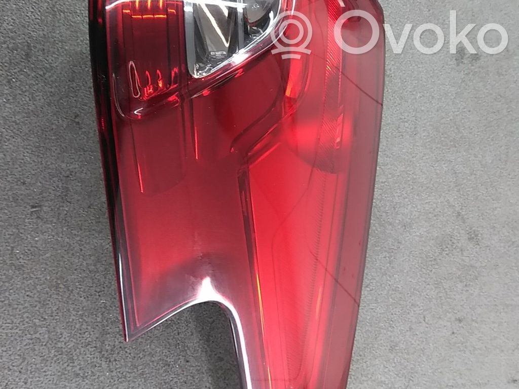 Citroen C5 Takavalon polttimo 
