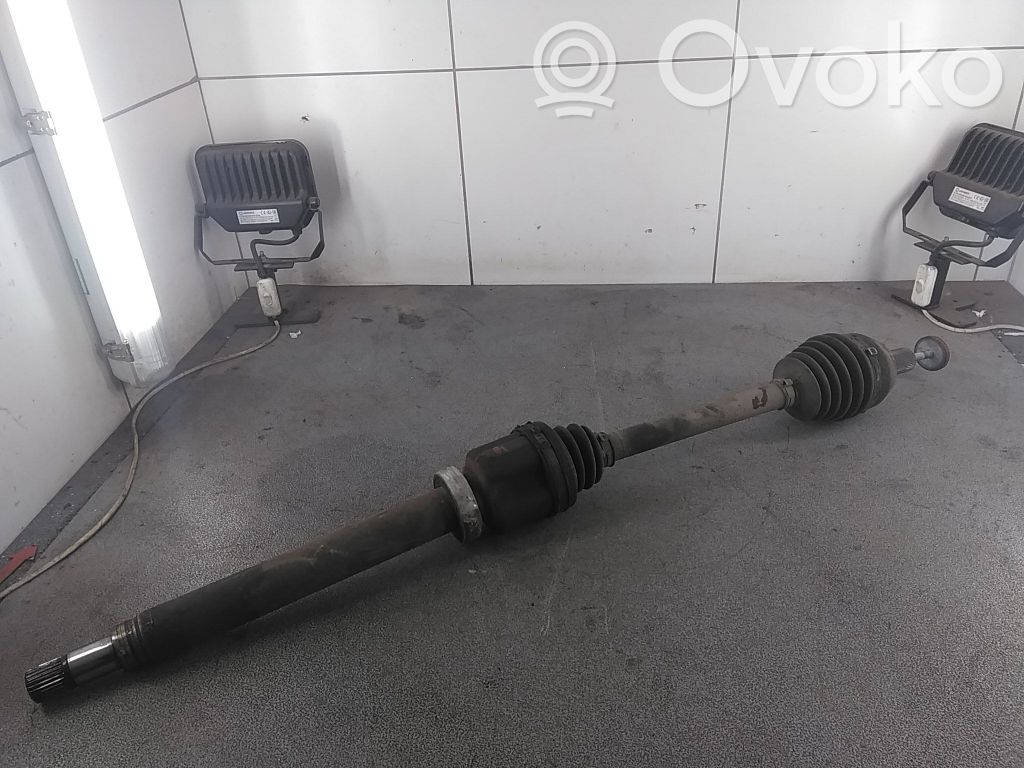 Ford Mondeo MK IV Priekinis pusašis 
