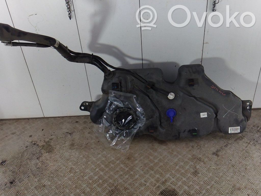 Depósito de combustible   172037446R