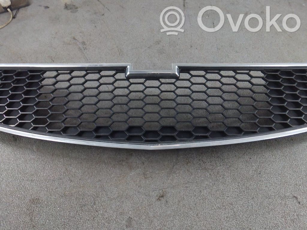 Chevrolet Cruze Atrapa chłodnicy / Grill 