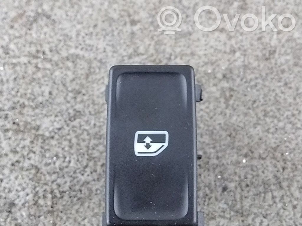 Skoda Octavia Mk3 (5E) Electric window control switch 