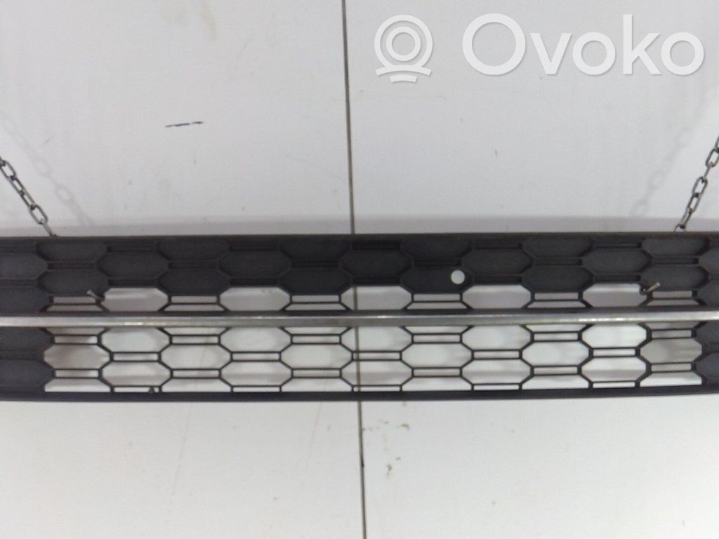 Skoda Octavia Mk3 (5E) Front bumper upper radiator grill 