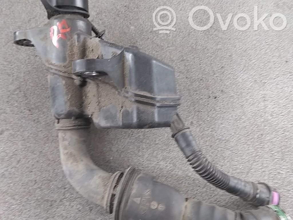 Volvo XC60 Conductă umplere rezervor combustibil 
