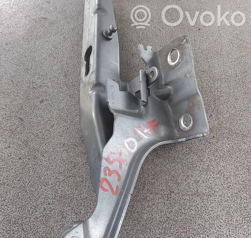 Volvo XC60 Konepellin saranat 