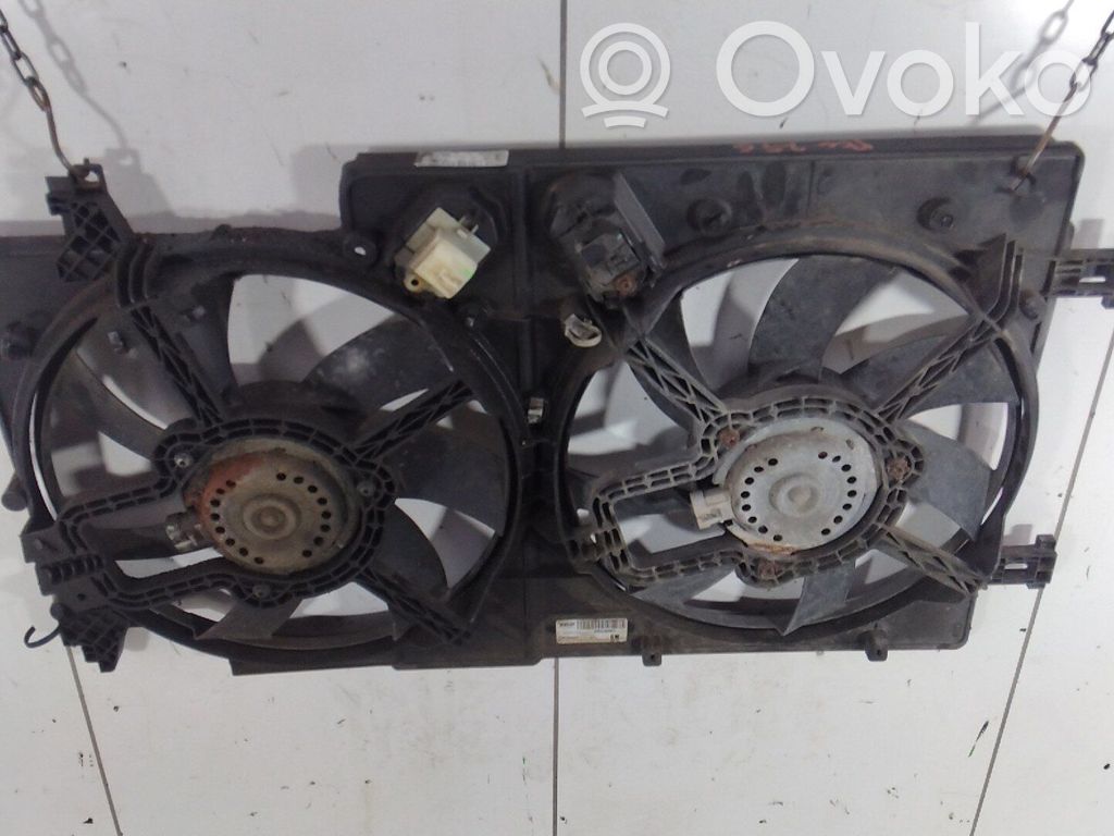 Opel Meriva B Elektryczny wentylator chłodnicy 