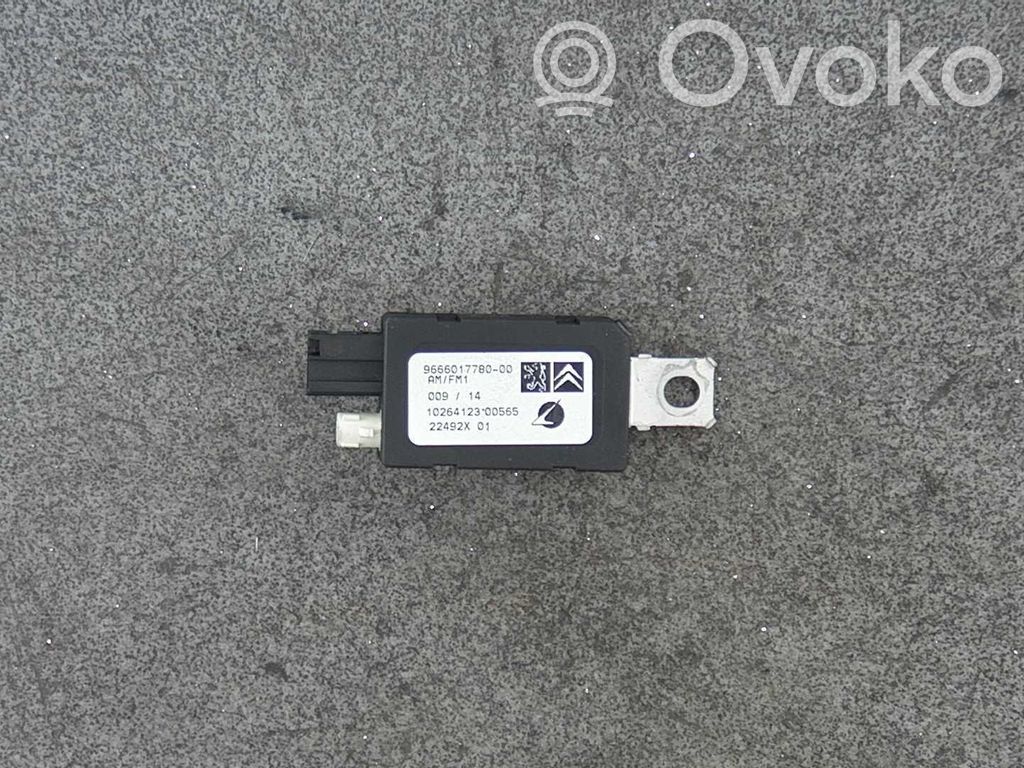 Citroen DS4 Antenas pastiprinātājs 