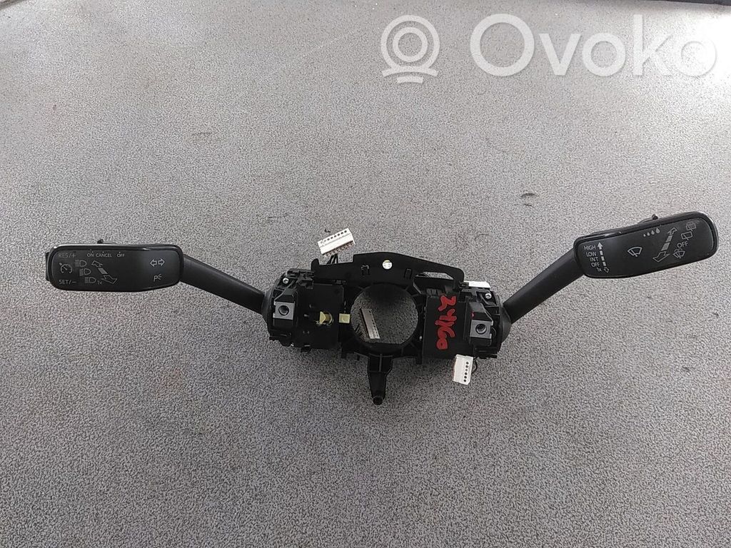 Seat Leon (5F) Commodo, commande essuie-glace/phare 