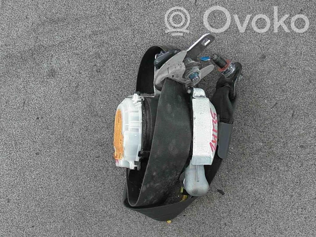 Hyundai i30 Cinturón delantero 