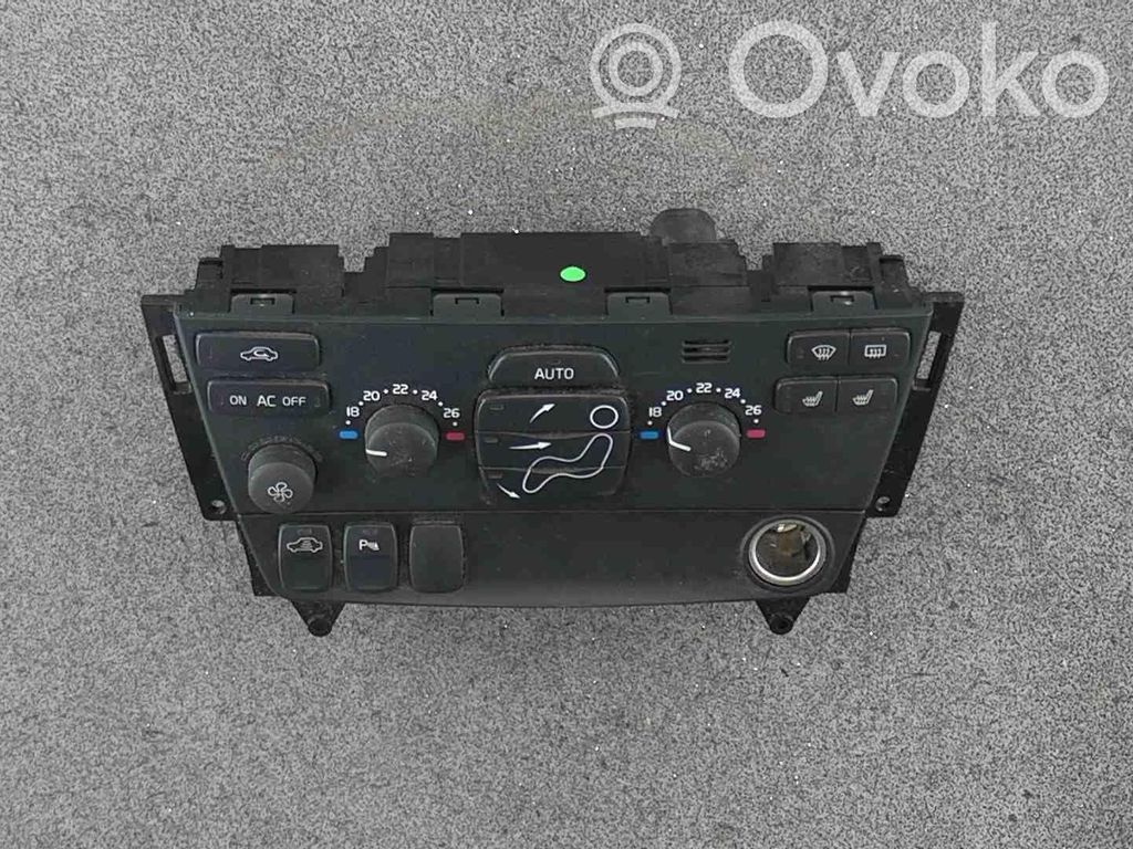 Volvo V70 Climate control unit 