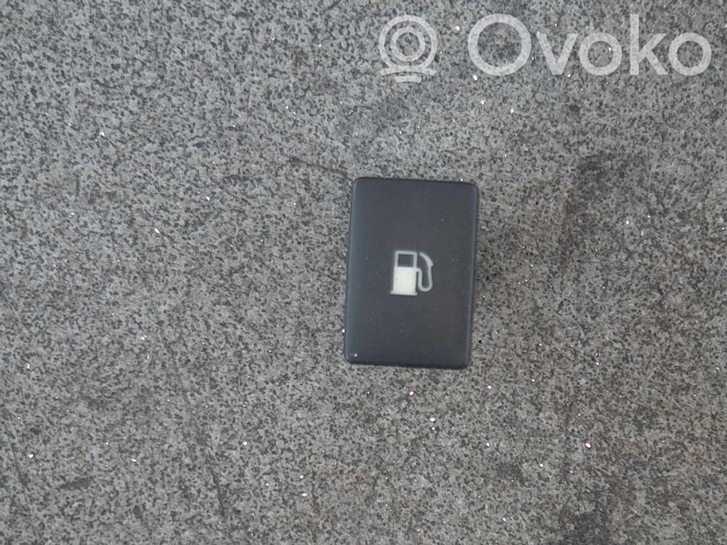 Toyota Avensis T270 Light switch 