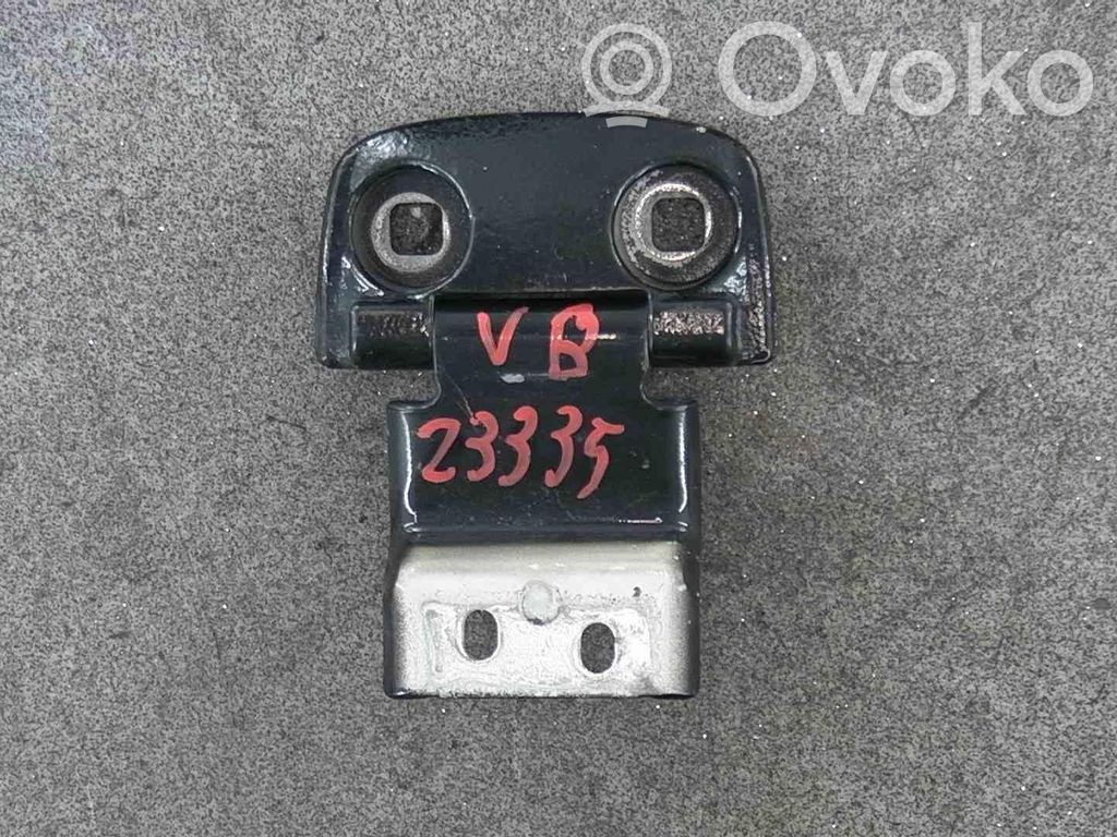 Priekšpusē eņģu komplekts   1610799580,1617323980