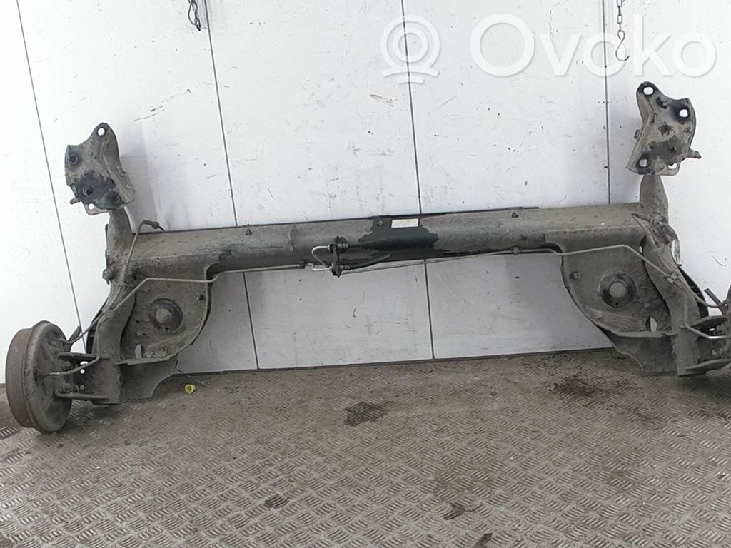 Dacia Sandero Grinda punții spate 
