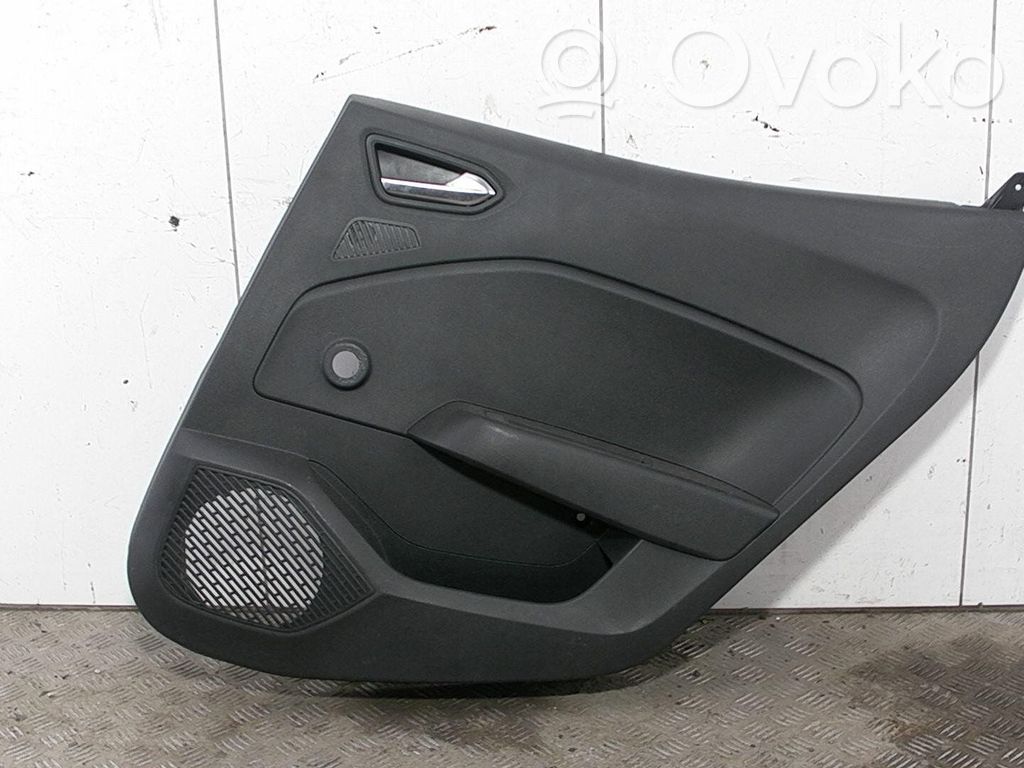 Apšuvums aizmugurējām durvīm   HARM01,829A06580R