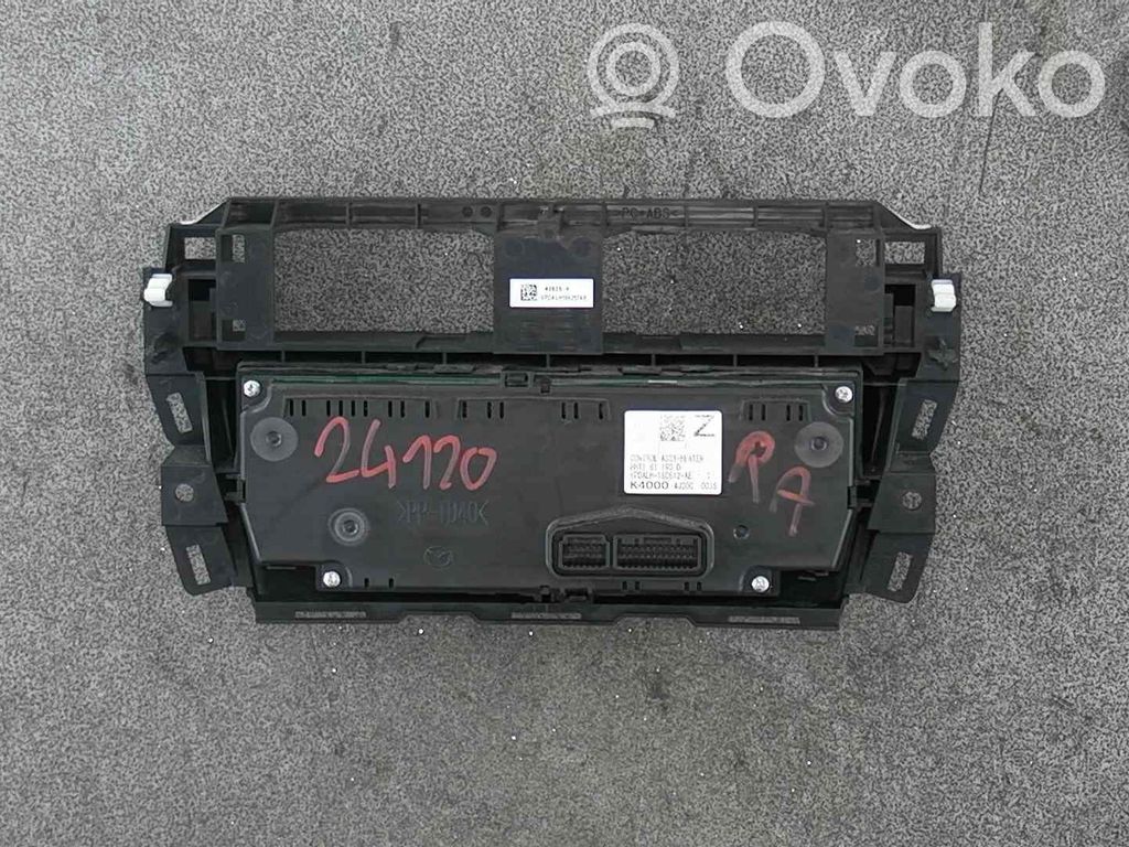 Mazda 3 III Climate control unit 