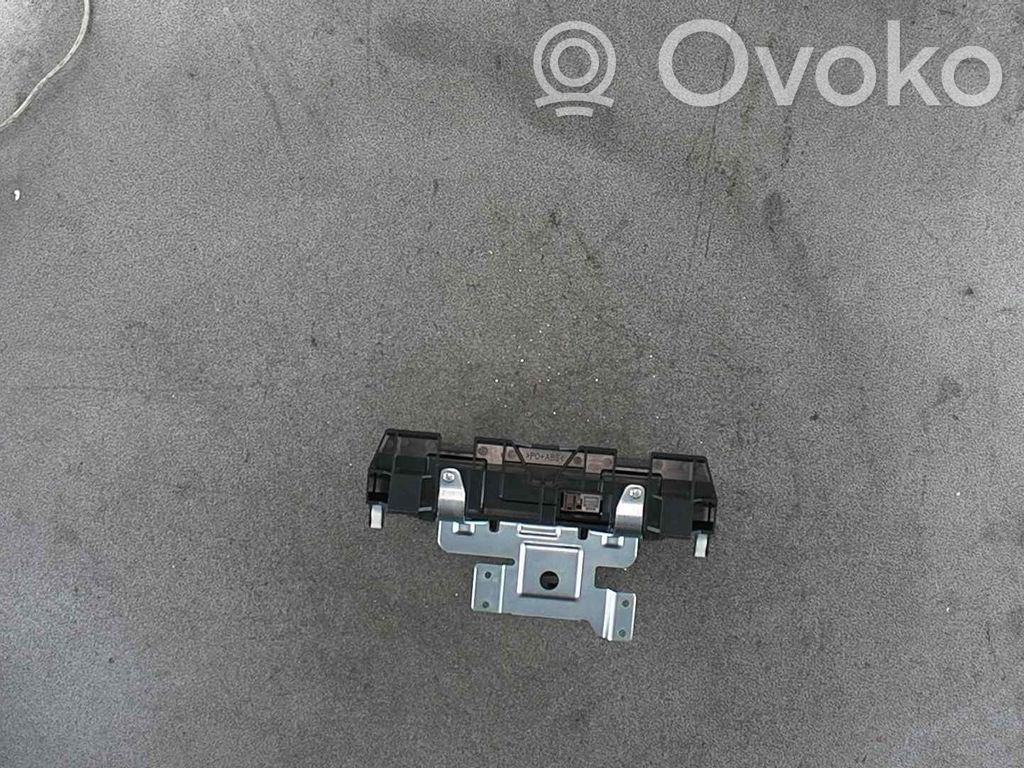 Mazda 6 GPS navigation control unit/module 