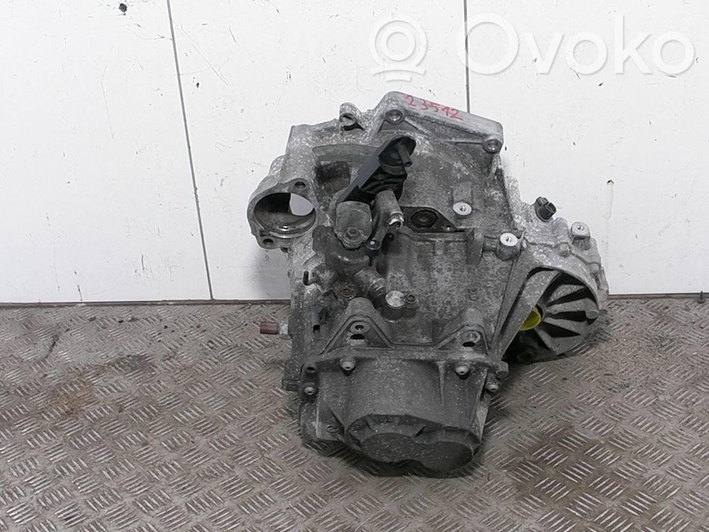 Manualna 6-biegowa skrzynia biegów   0DQ300050A,0DQ300050A,0DQ300050AX