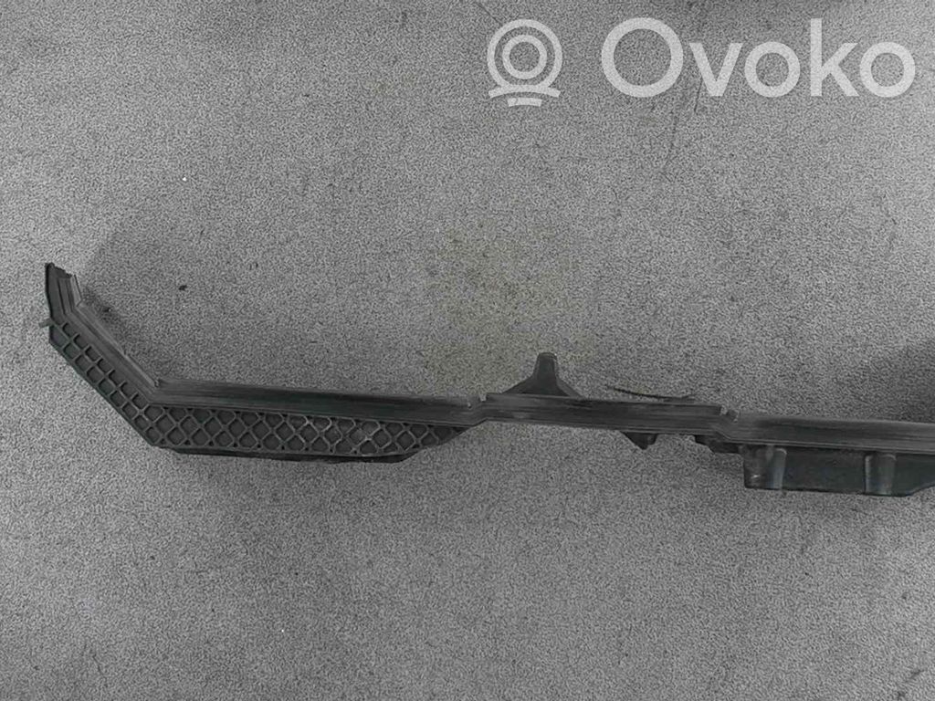 Opel Astra K Välijäähdyttimen ilmanohjauksen ilmakanava 