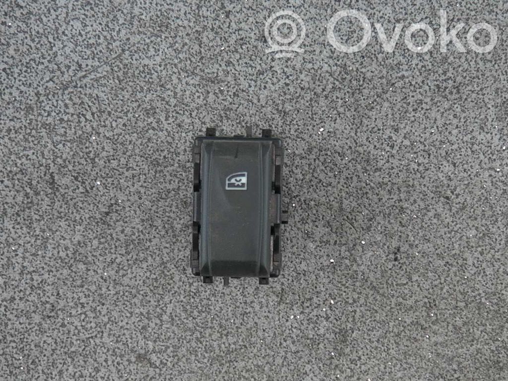 Dacia Sandero Interruptor del elevalunas eléctrico 