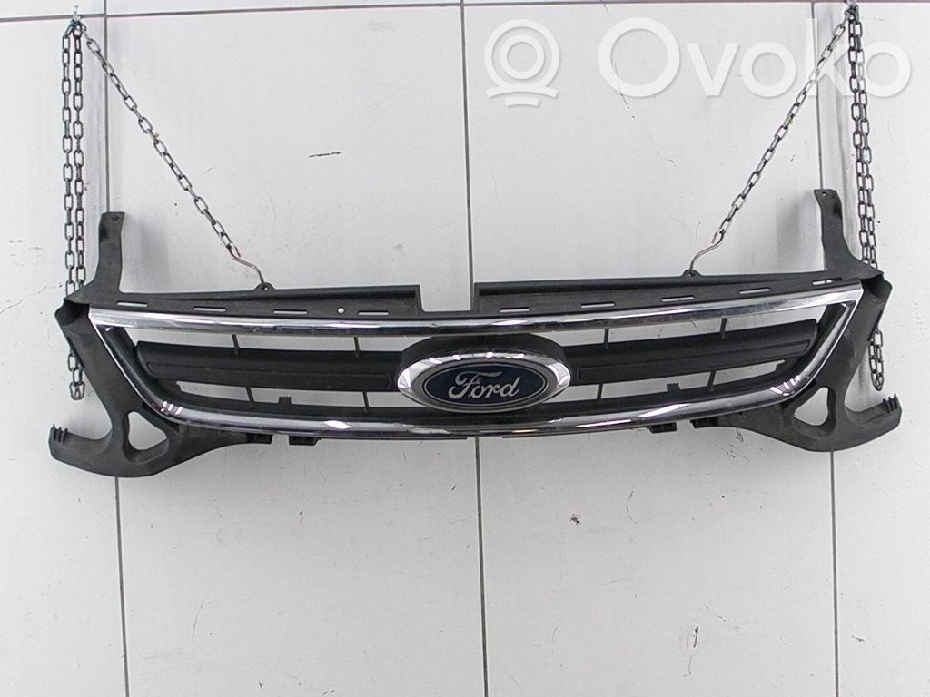 Ford Mondeo MK IV Etusäleikkö 