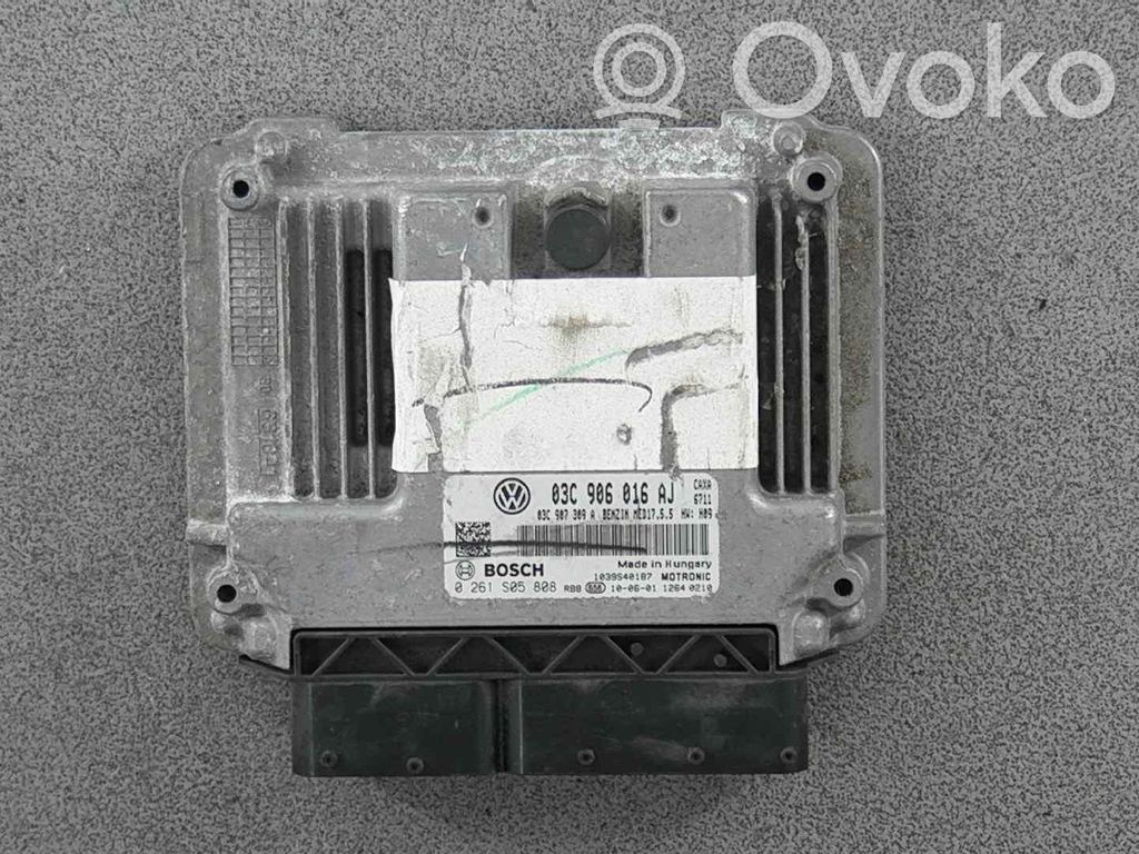 Volkswagen Golf VI Engine control unit/module 