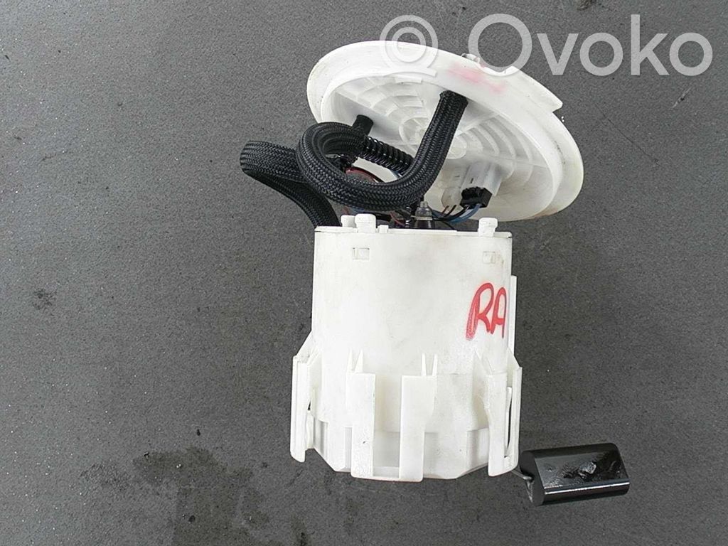 Opel Astra H Bomba interna de combustible 