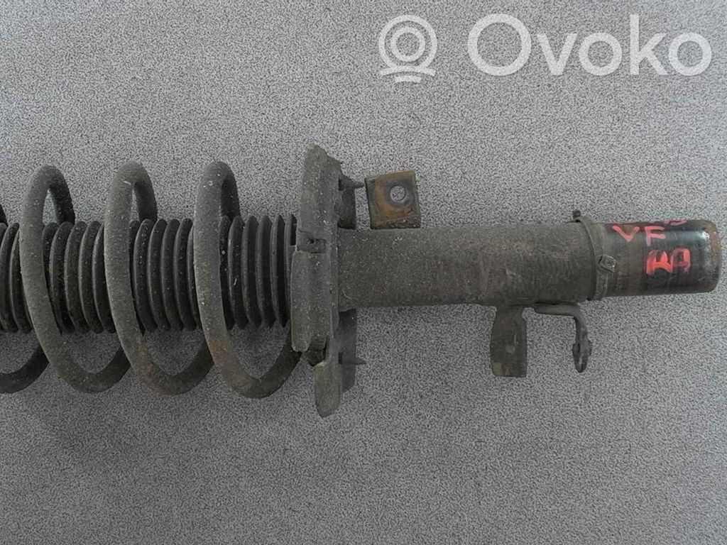 Ford Focus Amortyzator osi przedniej ze sprężyną 